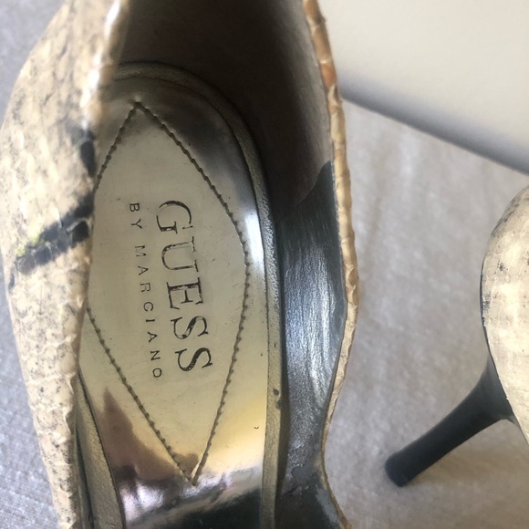 Guess snake skin heels size 6 1/2 - Picture 3 of 6